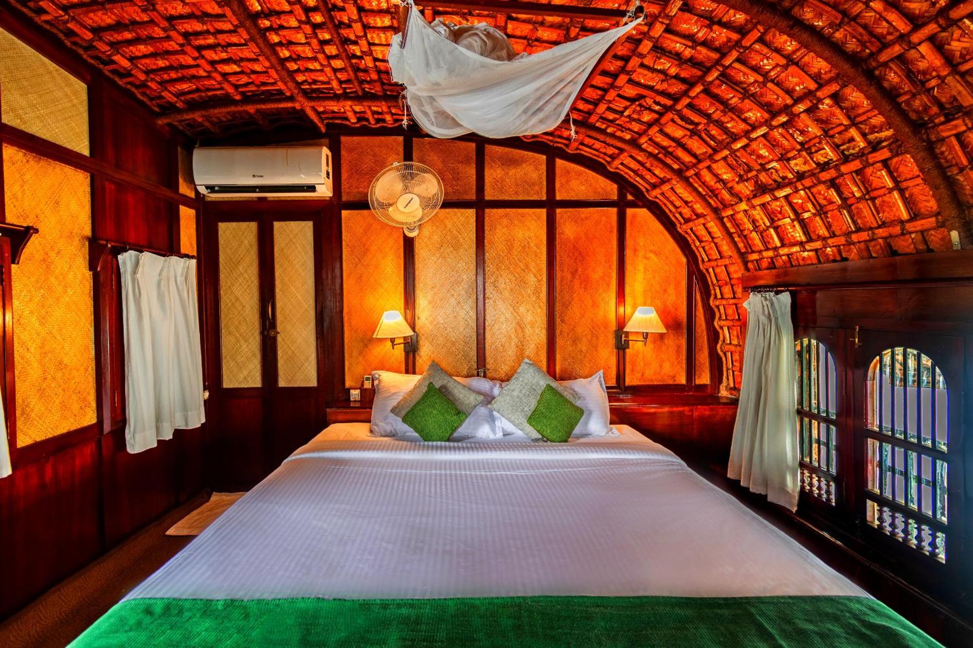 Spice Coast Cruises - Houseboat, A Cgh Earth Experience Hotel Alappuzha Luaran gambar