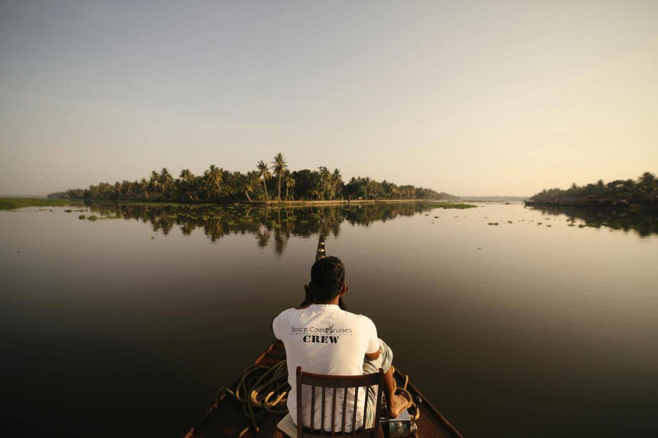 Spice Coast Cruises - Houseboat, A Cgh Earth Experience Hotel Alappuzha Luaran gambar