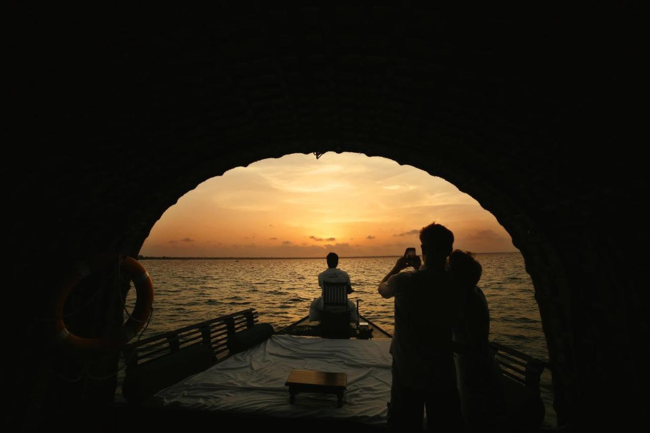Spice Coast Cruises - Houseboat, A Cgh Earth Experience Hotel Alappuzha Luaran gambar